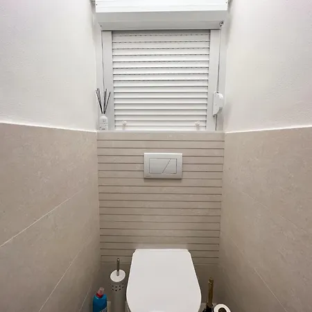 Cozy Near The Centre Homestay szállás